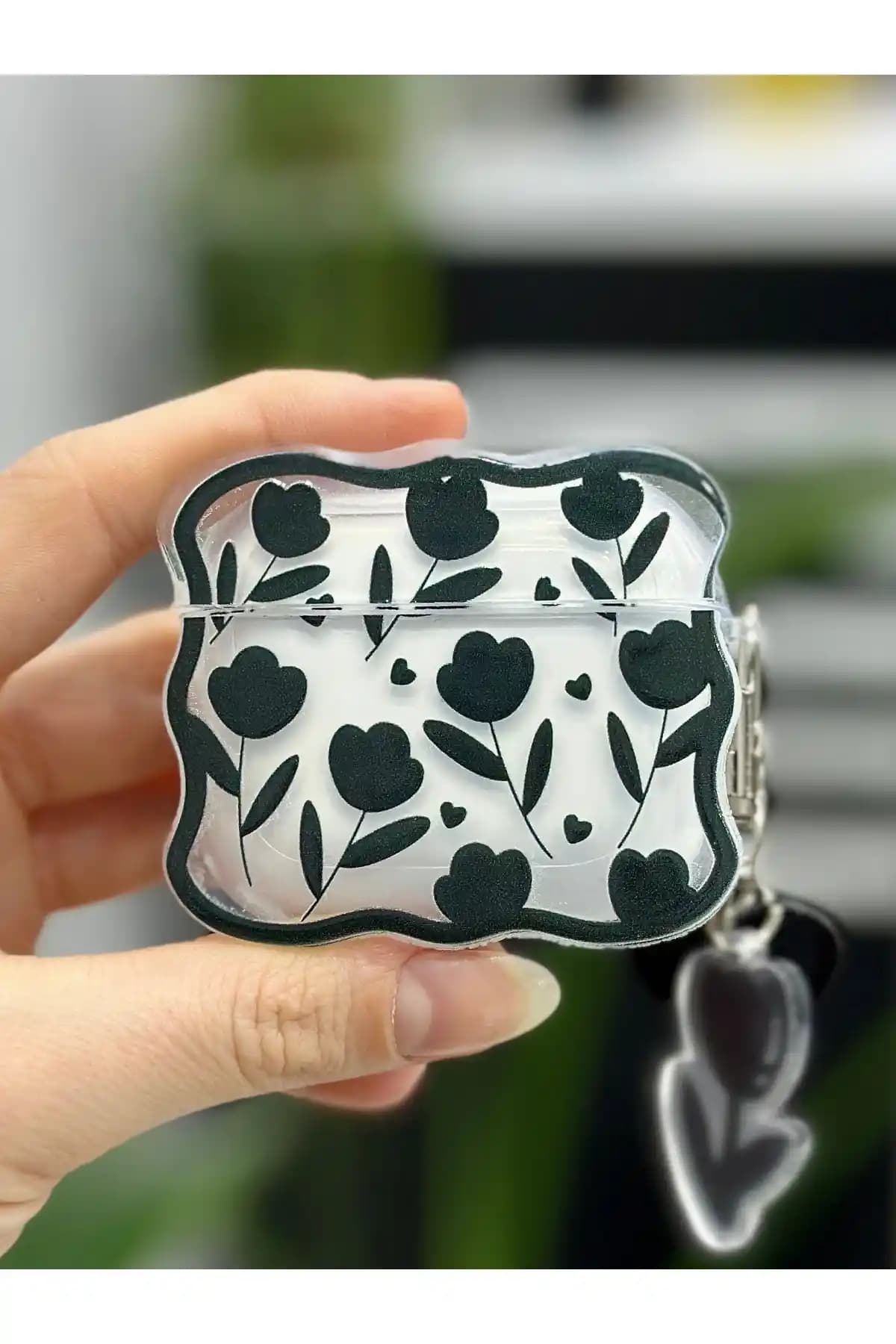 Go Aksesuar 3. Nesil Uyumlu Kalın Silikon Koruyucu Kılıf AirPods için Güvenli ve Şık Tasarım