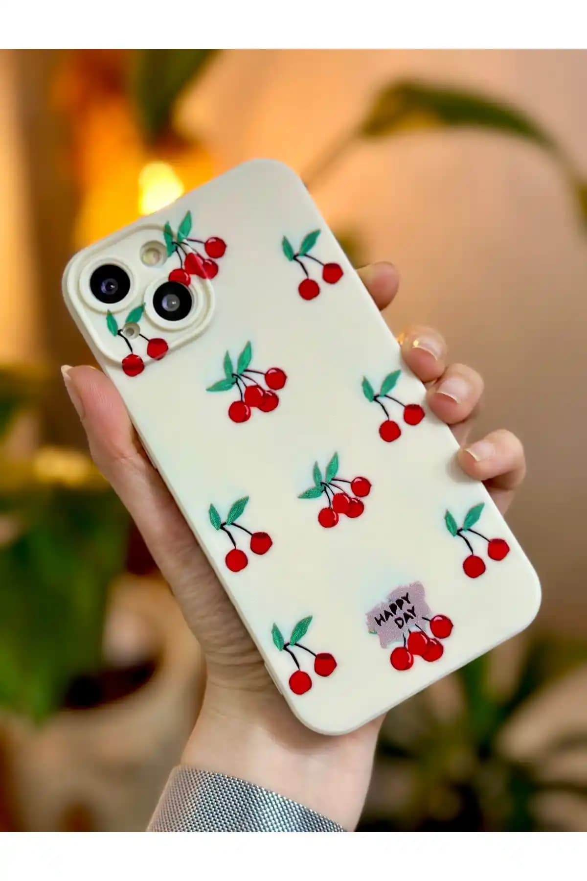 Go Aksesuar Kiraz Desenli Kadife İç Kılıf iPhone 13 ve 14 Uyumlu Şık ve Koruyucu Tasarım