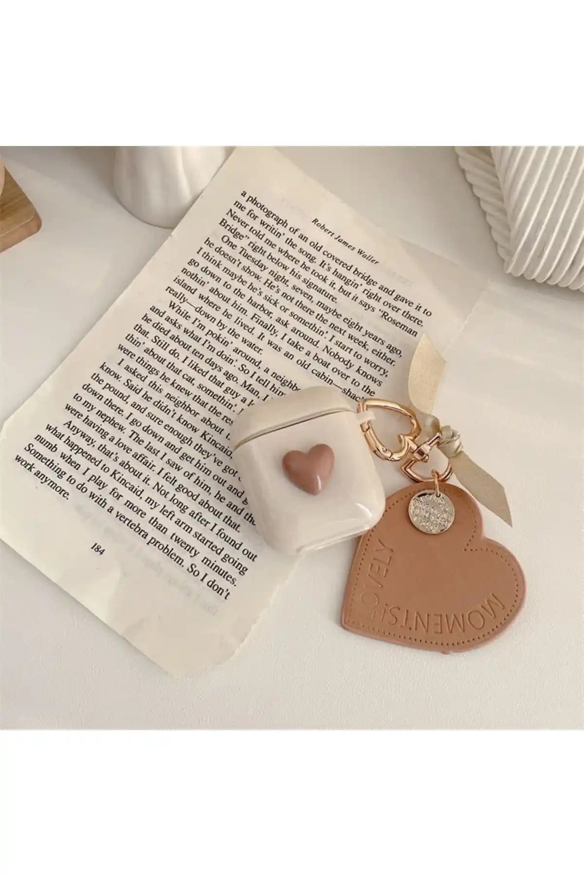 Gritty Airpods 2 Uyumlu Koruyucu Kılıfı Kalp Desenli Bej-Kahverengi