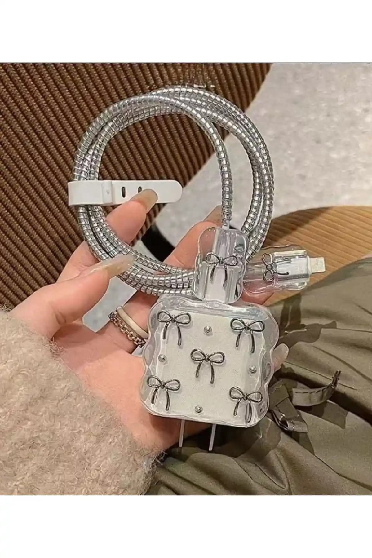 Innovicase iPhone 18W/20W Uyumlu Şarj Aleti Kılıfı ve Koruyucu Seti Özellikleri ve Kullanım Avantajları