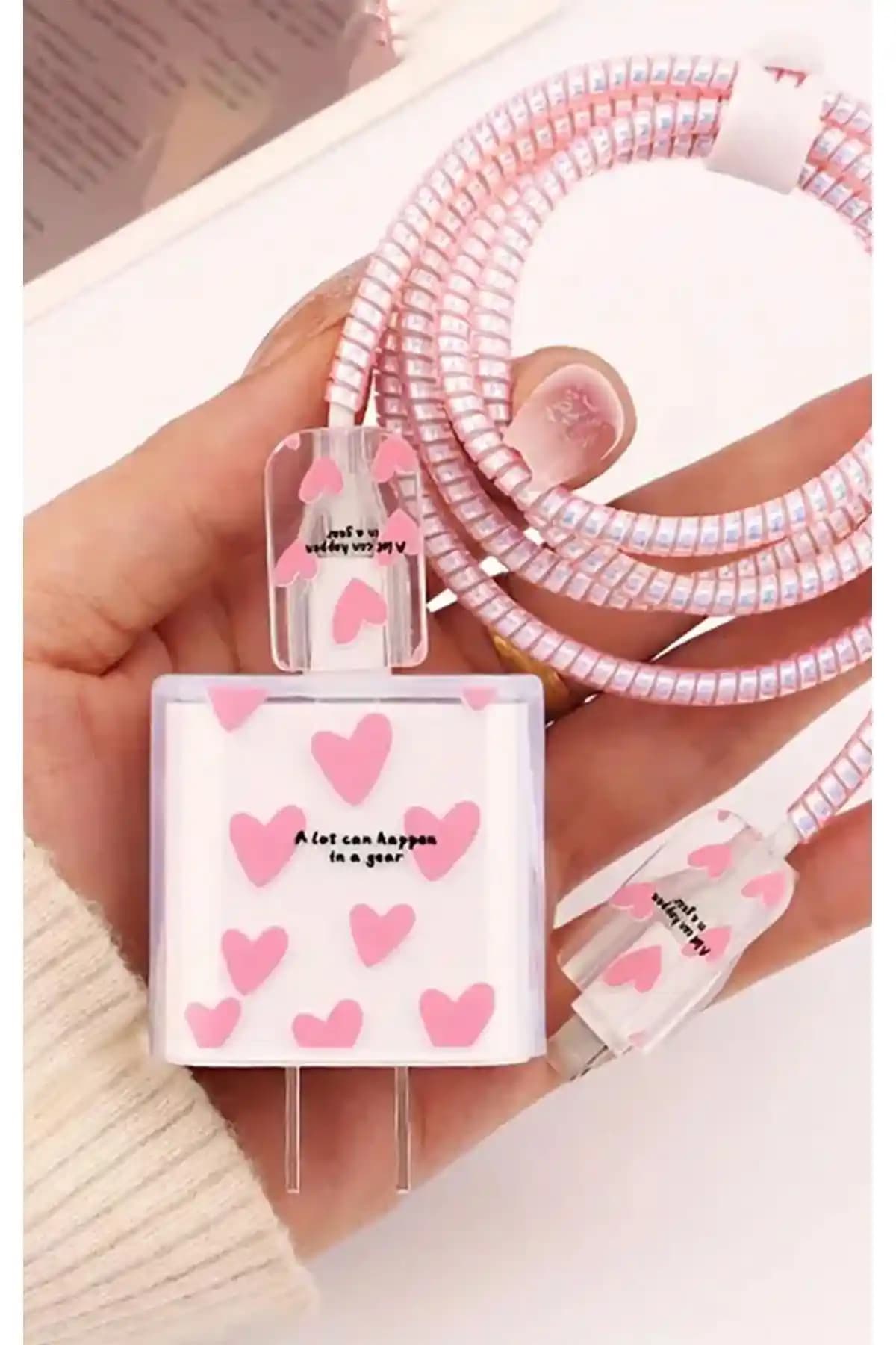 İPAX 18/20 W iPhone Şarj Aleti Kılıfı: Şıklık ve Koruma Bir Arada