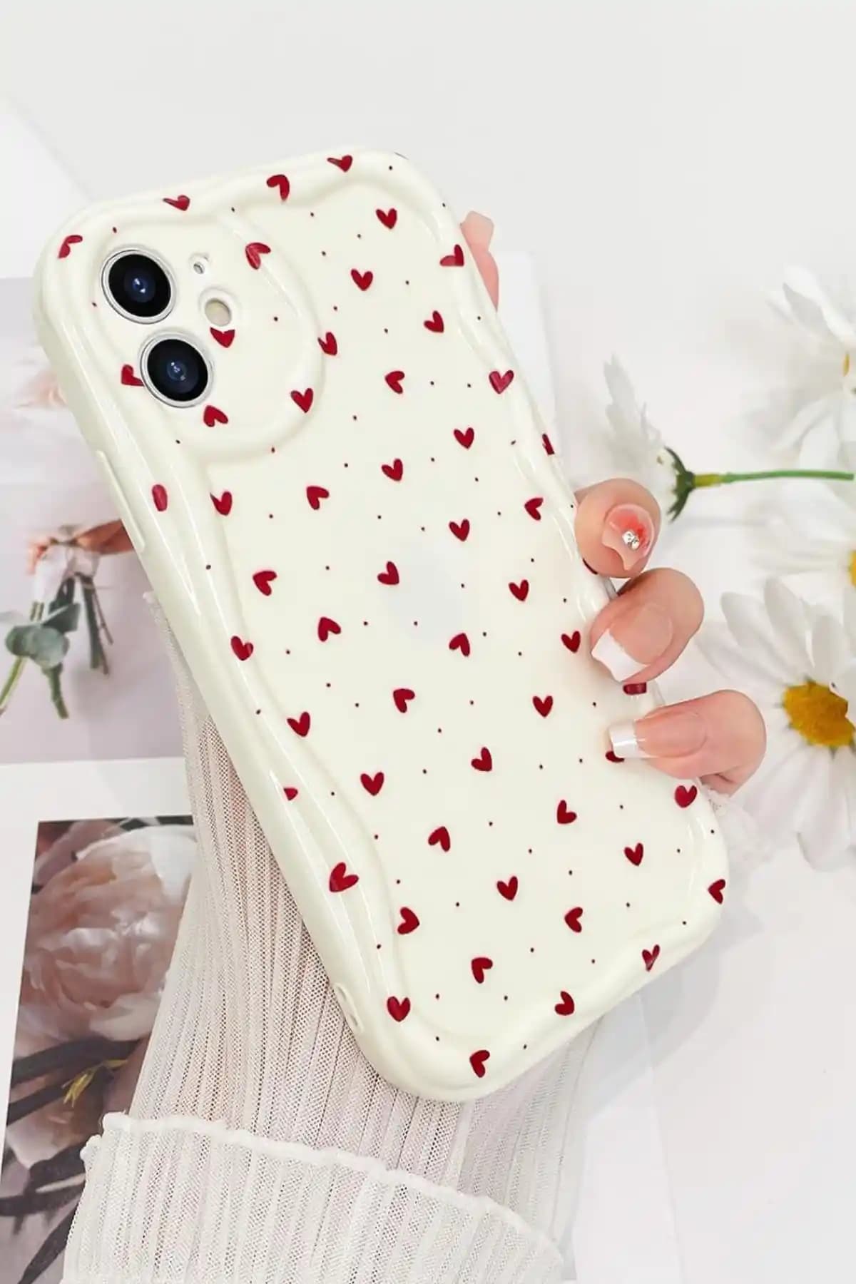 iPhone 11 için Kvk Privacy Kırmızı Silikon Kılıfı Modern ve Koruyucu Tasarım