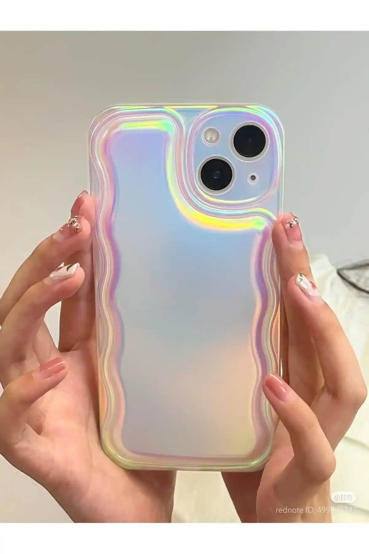 iPhone 13 için Şık ve Koruyucu Zigzaglı Hologram Puf Kılıfı Ürün İncelemesi