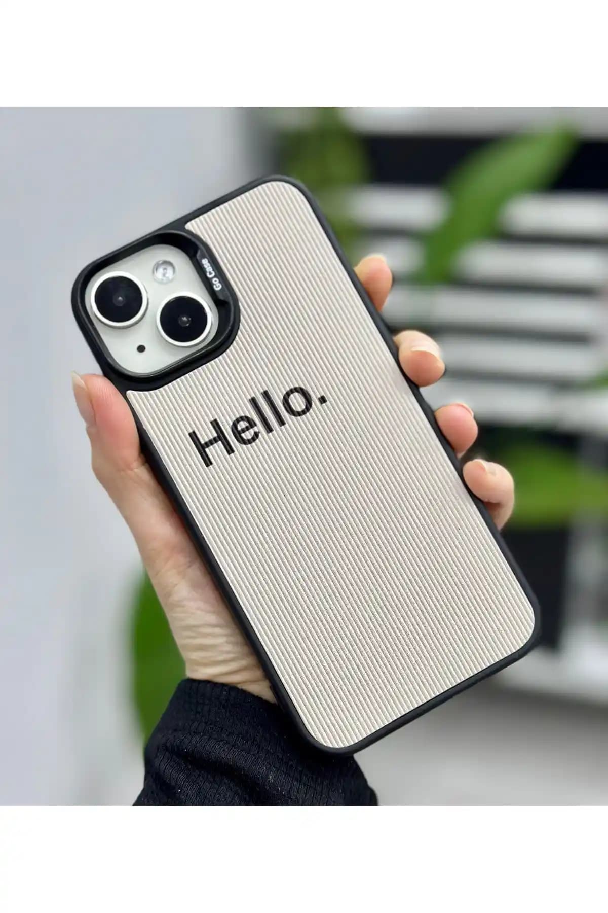 iPhone 13 ve 14 için modern ve dayanıklı silikon kaplama aksesuarları