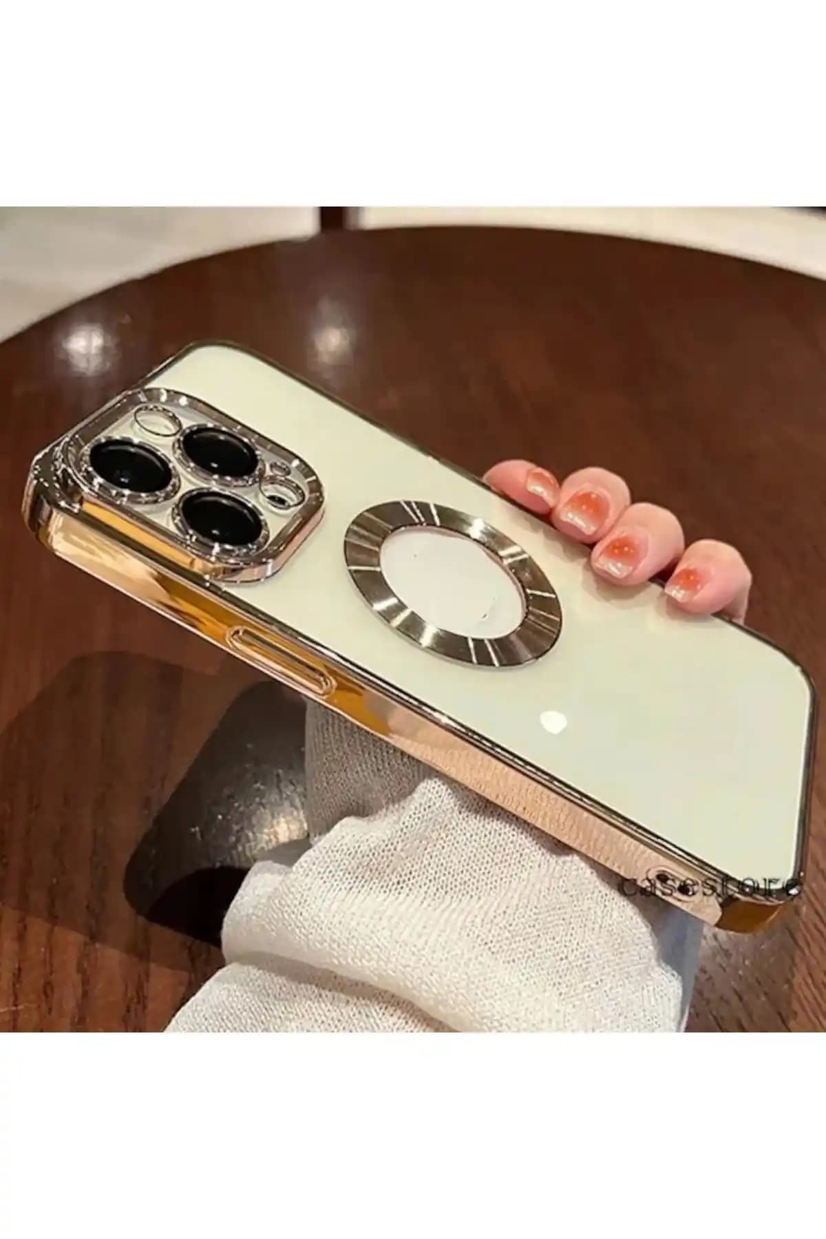 M. TK Moveteck iPhone 14 Pro Max Uyumlu Şeffaf Altın Renkli Kılıf: Koruma ve Şıklık Bir Arada