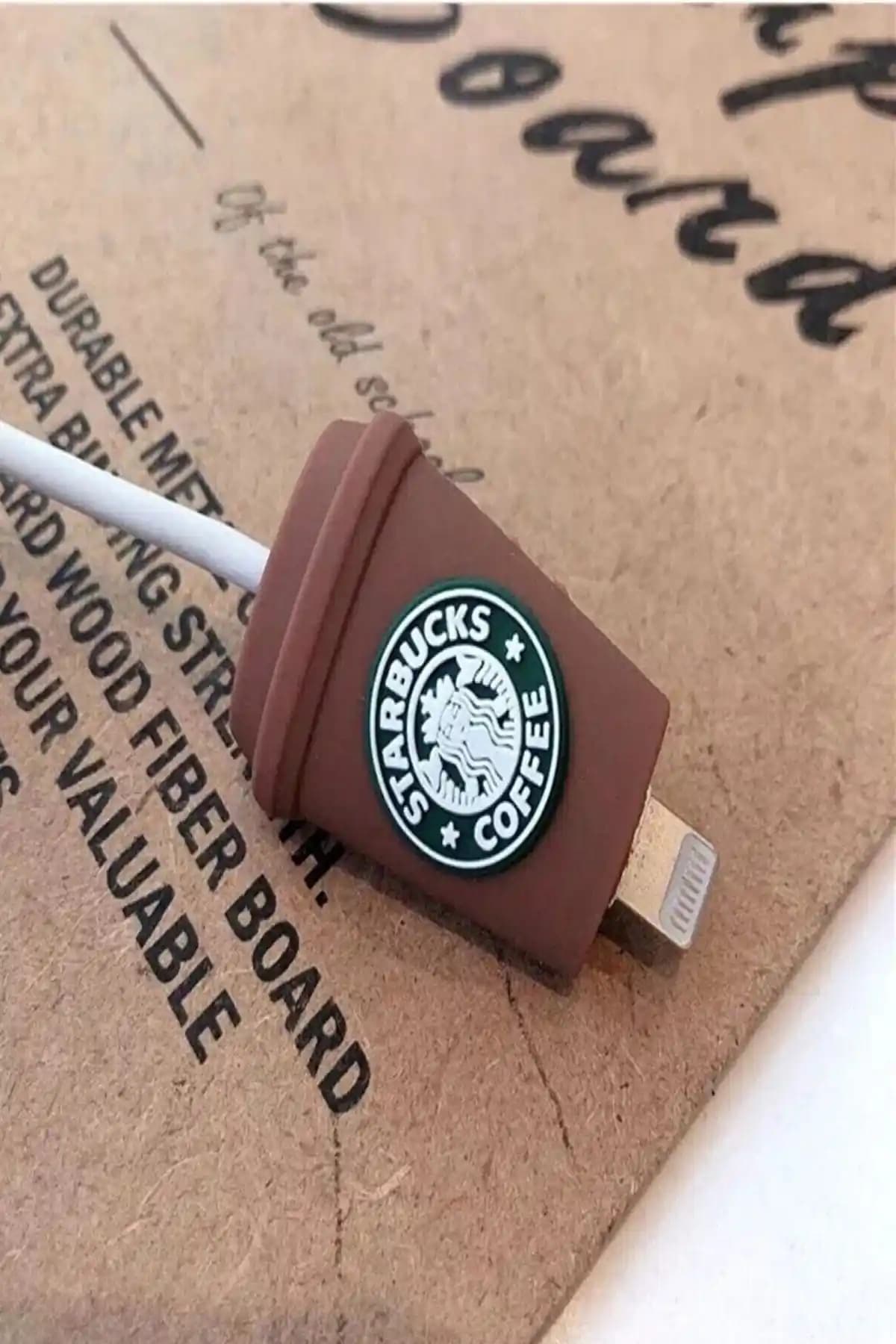 Starbucks Kablo Koruyucu ile Kablolarınızı Güvence Altına Alınan Dayanıklı ve Şık Çözüm
