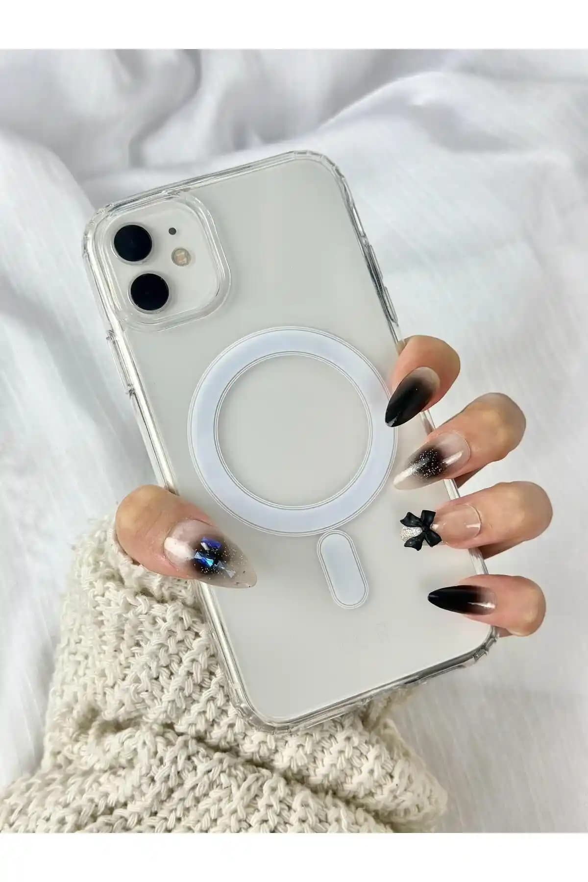 Vip Case iPhone 11 Şeffaf MagSafe Uyumlu Silikon Kılıf - Koruma ve Şıklık Bir Arada