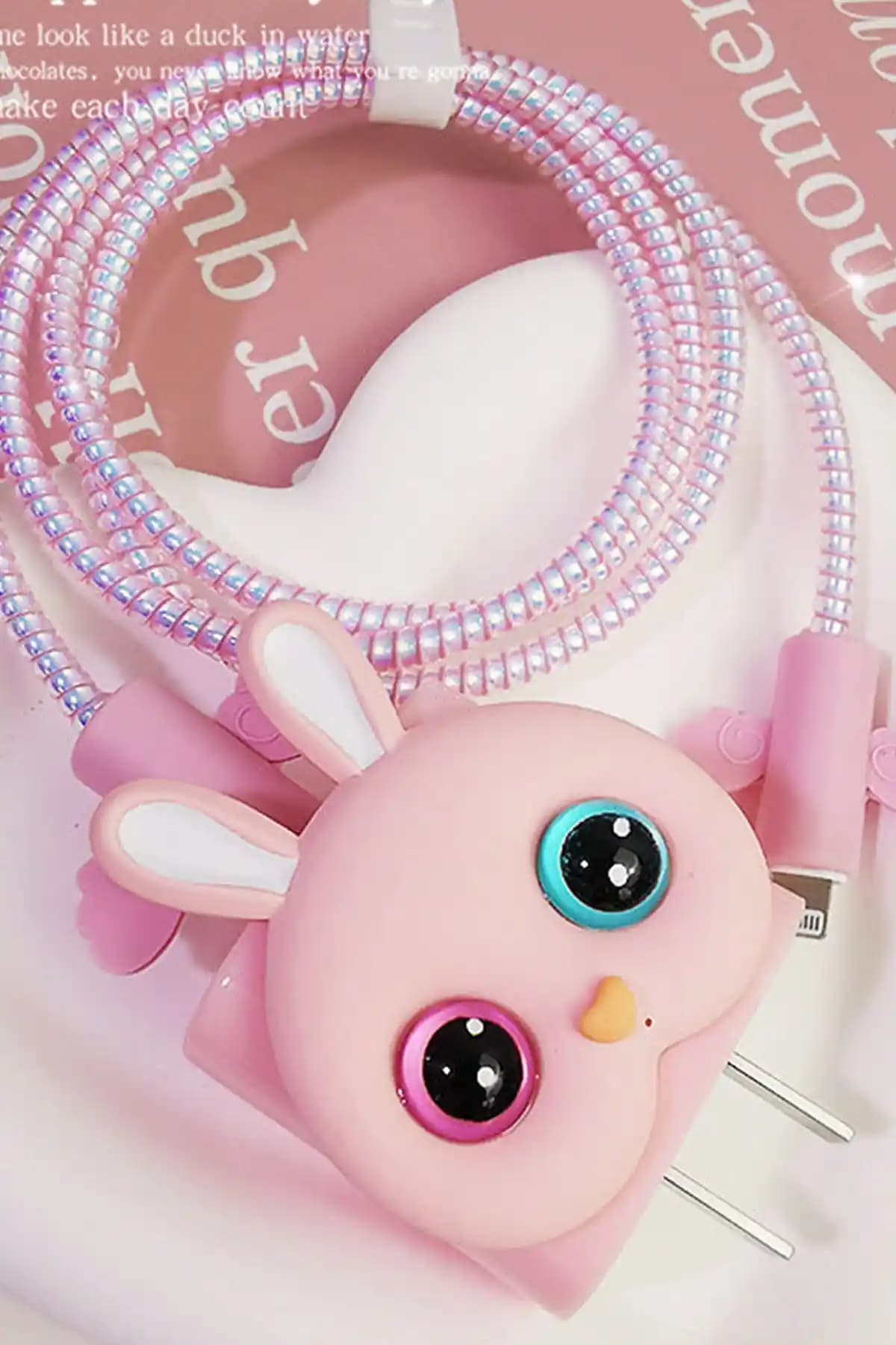 WANNA PROTECT iPhone Uyumlu Şarj Koruma Seti Dayanıklı ve Estetik Tasarım