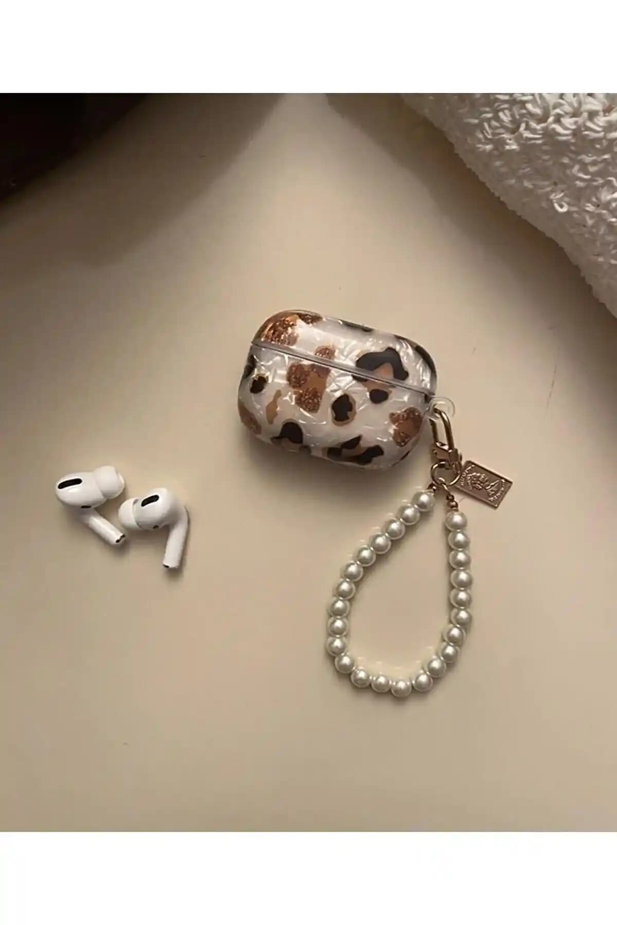 W Wopiece Pro Leopar Desenli Kılıf: Estetik ve Koruma Sunan Apple Airpods 2. Nesil Pro Kılıfı